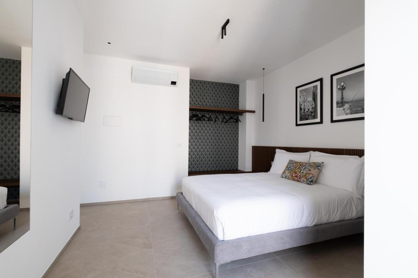 Riviera Apulian Rooms Bari Zewnętrze zdjęcie